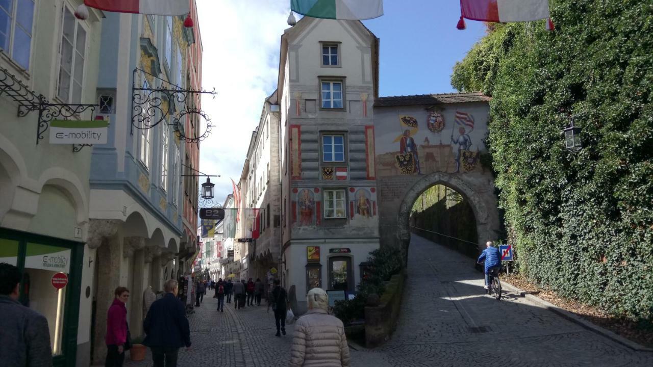 Apartment Ap 1 Im Zentrum Steyr, Bestrooms Eu מראה חיצוני תמונה