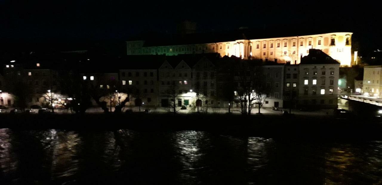 Apartment Ap 1 Im Zentrum Steyr, Bestrooms Eu מראה חיצוני תמונה