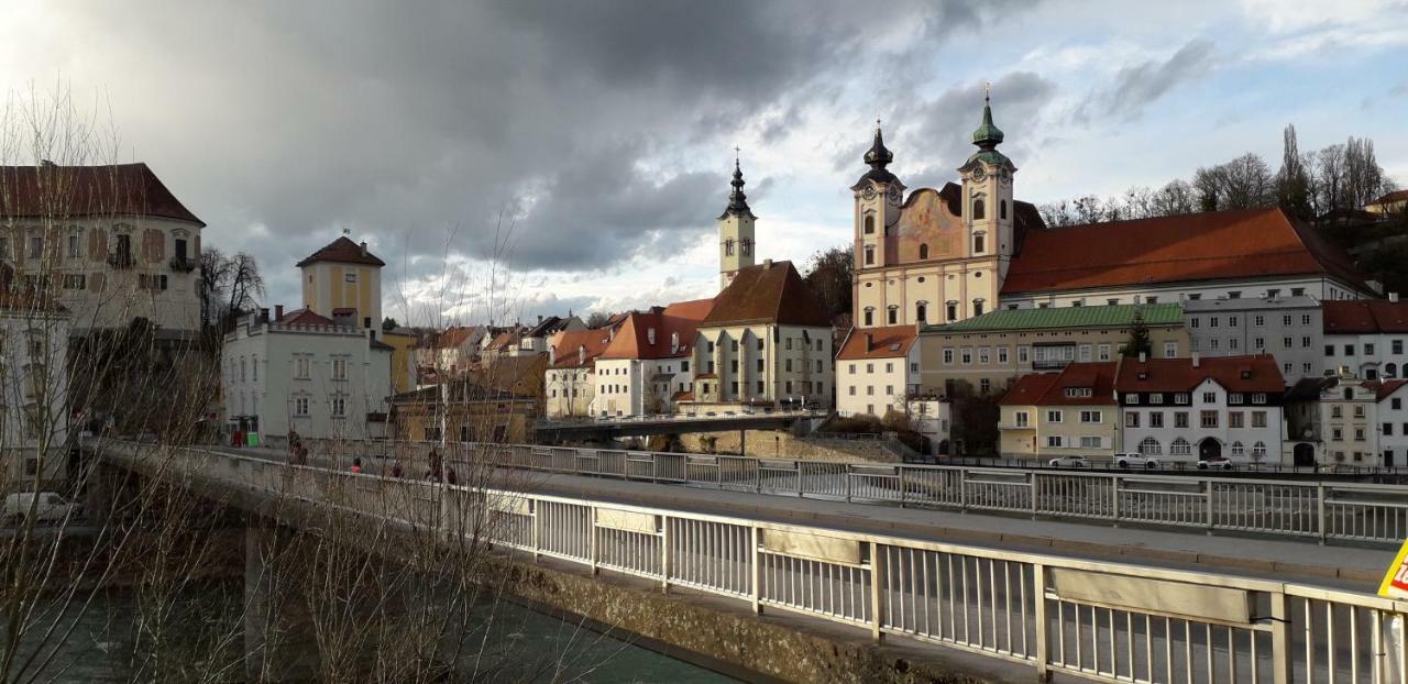 Apartment Ap 1 Im Zentrum Steyr, Bestrooms Eu מראה חיצוני תמונה