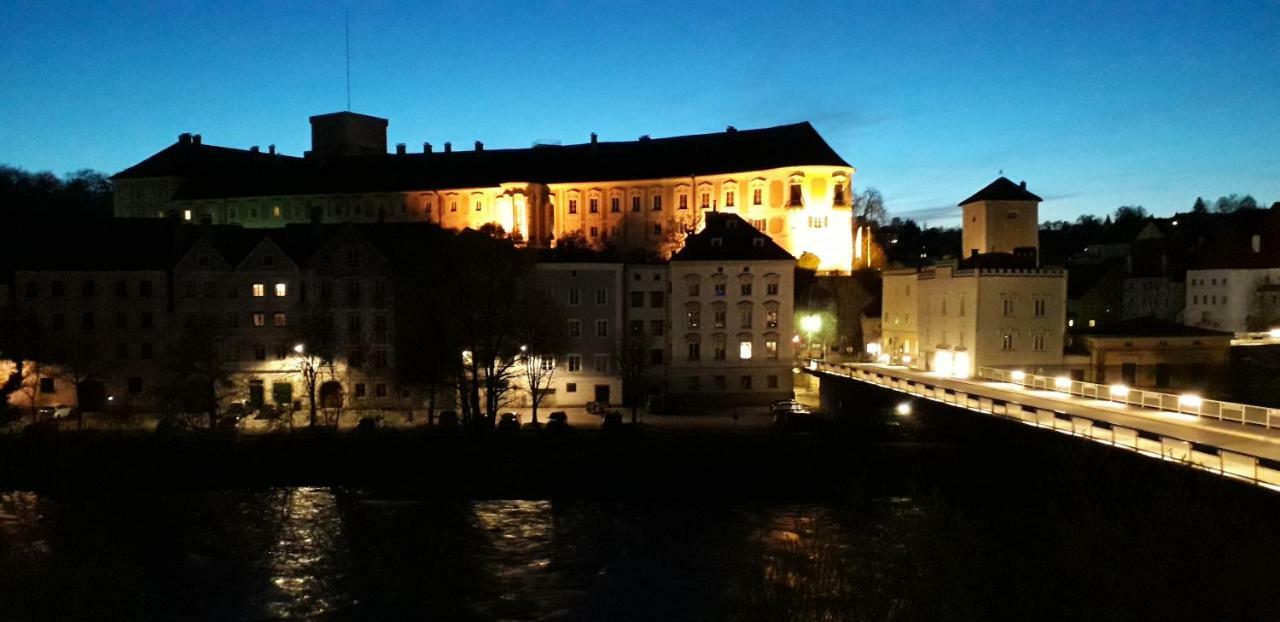 Apartment Ap 1 Im Zentrum Steyr, Bestrooms Eu מראה חיצוני תמונה
