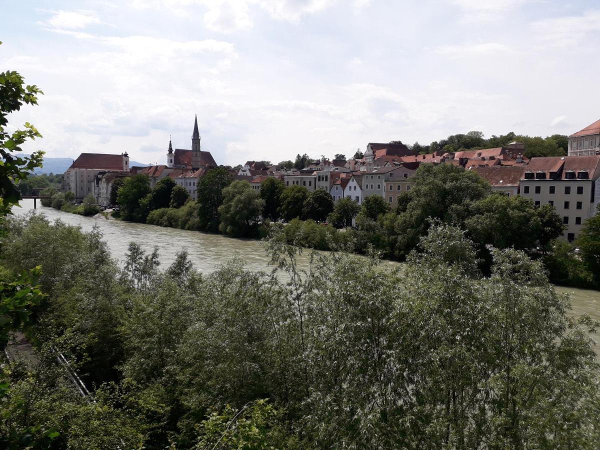 Apartment Ap 1 Im Zentrum Steyr, Bestrooms Eu מראה חיצוני תמונה
